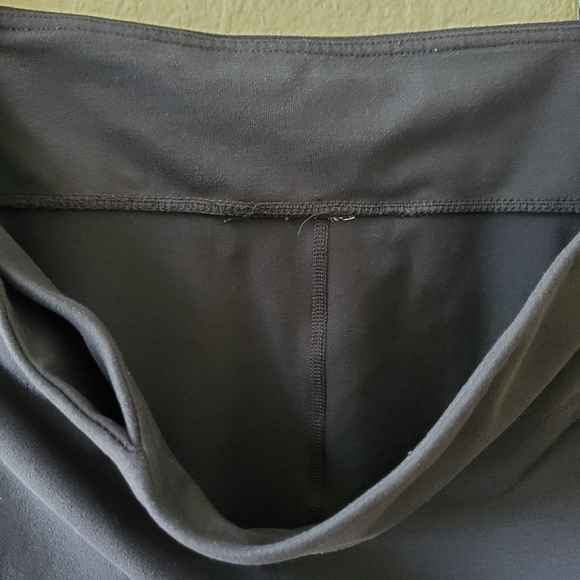 Fabletics | Define High-Waist Utility Skinny Capri Legging Waist Pocket Gray •M - Picture 7 of 8
